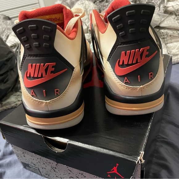 JORDAN RETRO 4 limited edition - Picture 4 of 6